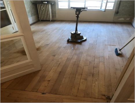 poncage-parquet-salon-maison